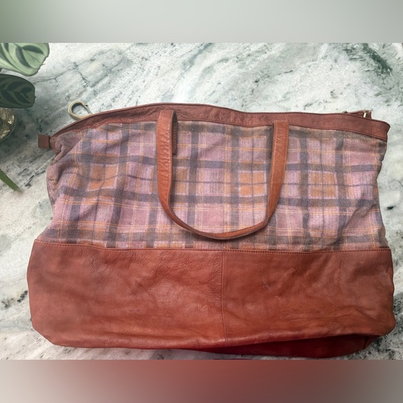 We The Free Rockport Weekender Overnight/Oversized Leather Bag - Picture 2 of 10